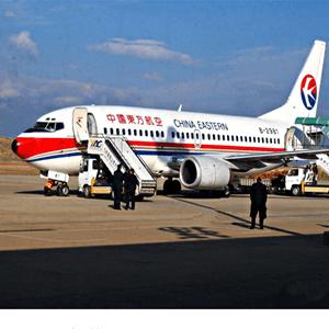 岳阳三荷机场货运航空快运业稳步发展的原因是什么？